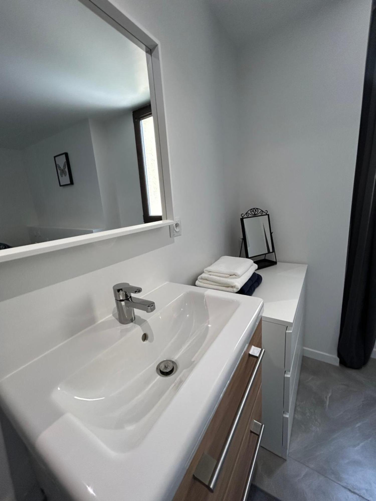 Residence "A Torbia" , 4 Appartements De 2 A 6 Personnes La Turbie Phòng bức ảnh